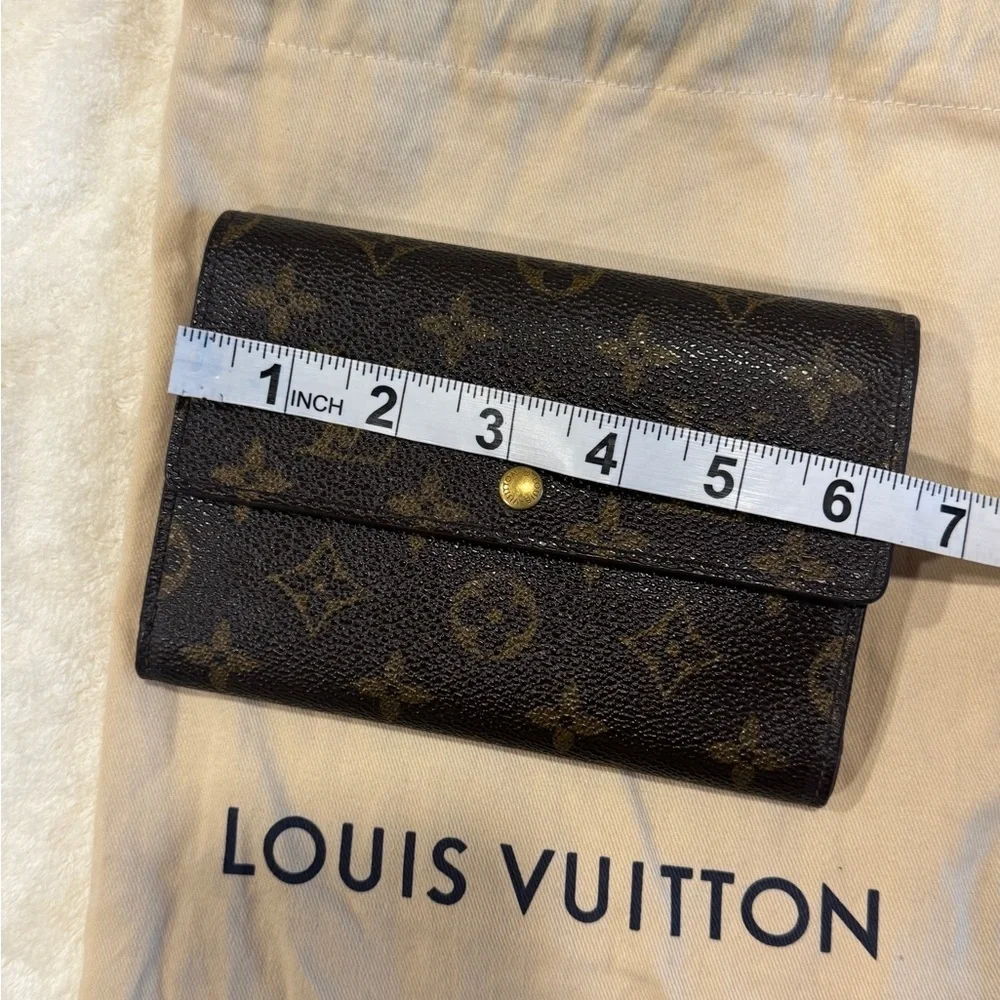 2 piece Louis Vuitton Monogram Trifold Wallet and Insert - Picture 3 of 13